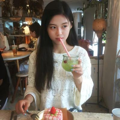 小资女孩向前冲